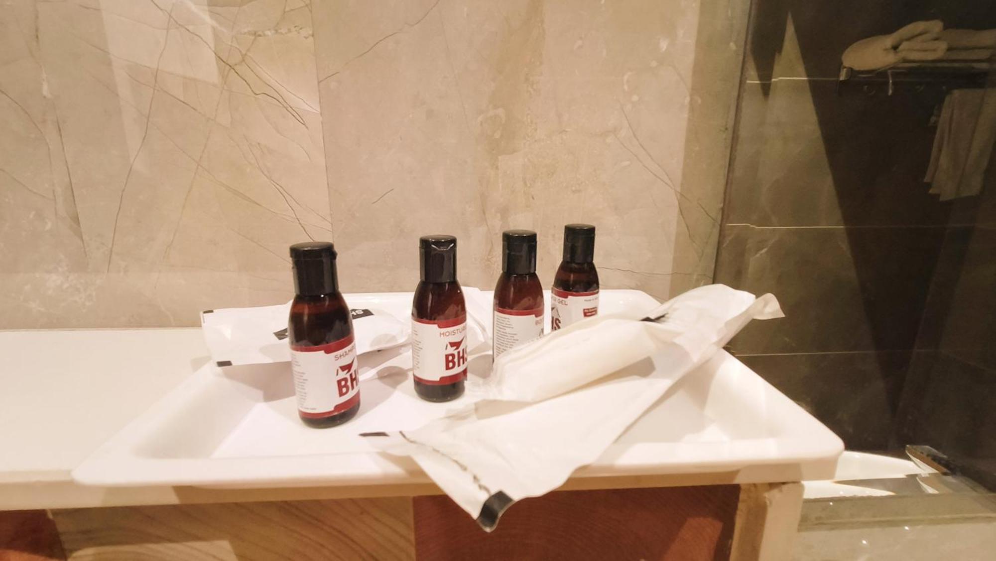 Blessings Hotel Amritsar Esterno foto
